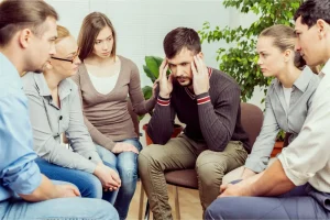 Social Anxiety How It Works & How to Reduce It
